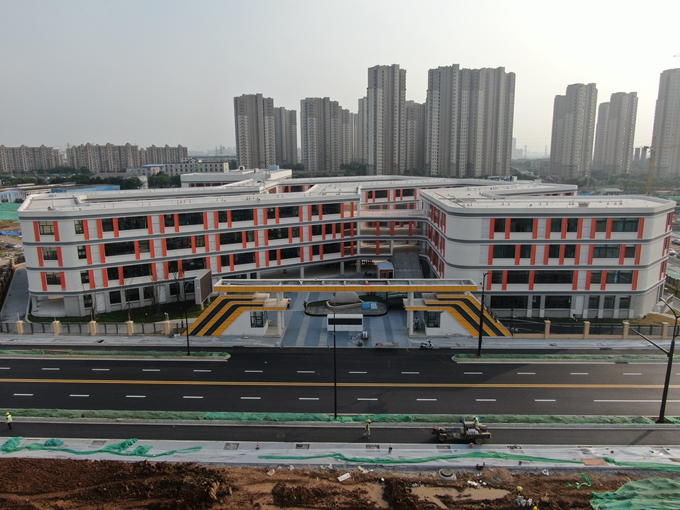 南京信息工程大学附属实验小学（晓山西路校区）